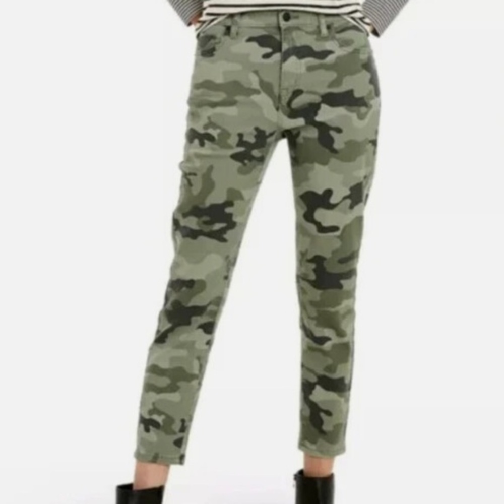 Nili Lotan women’s black/green army camo‎ pants size 4 GUC